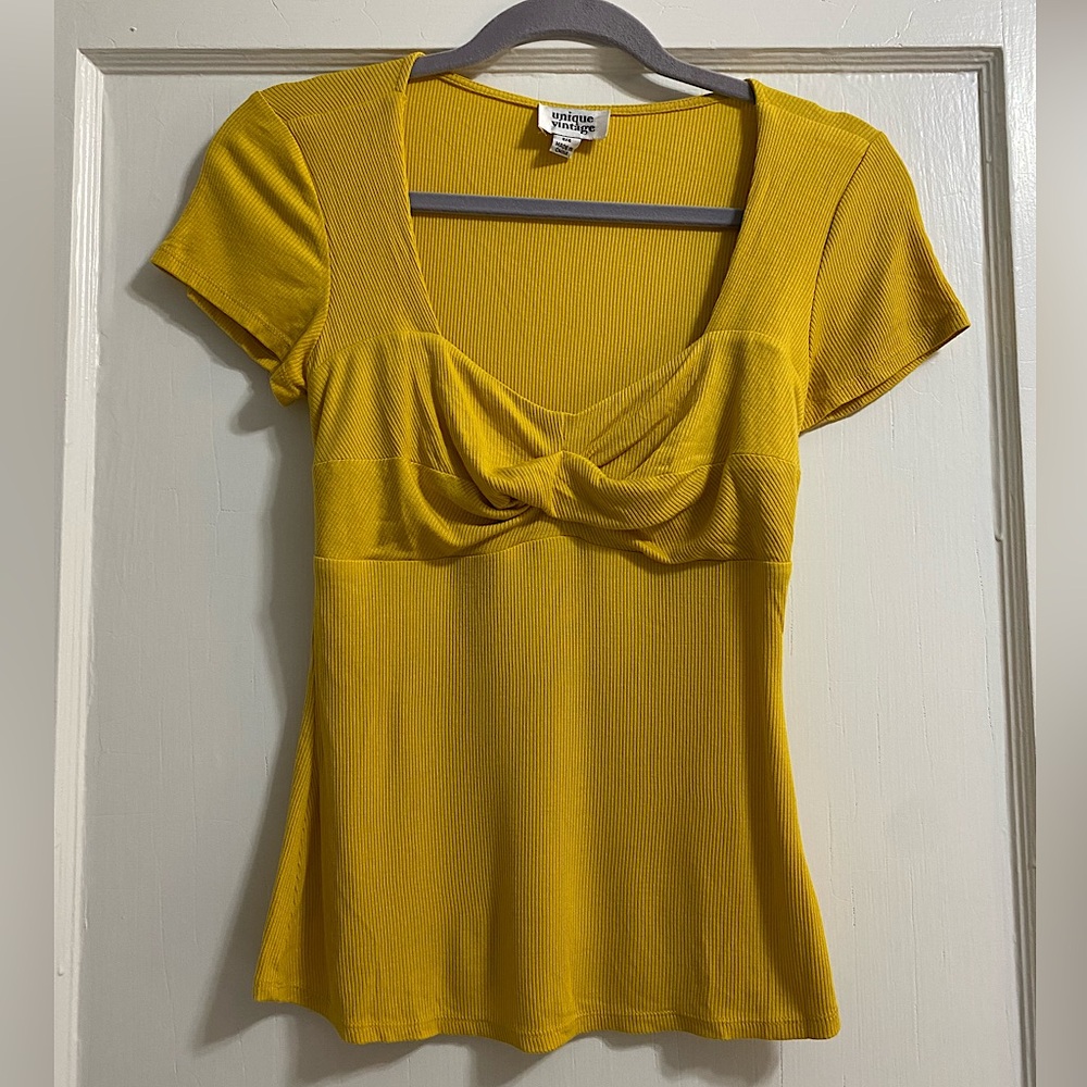 Unique Vintage Mustard Sweetheart Ruthie Top Size Small 4